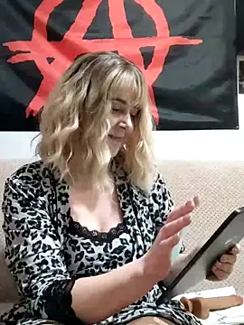 Amelialove42 online show from March 8, 2026, 6:55 pm