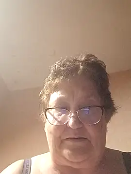 Katherine735 online show from May 27, 2026, 11:57 pm