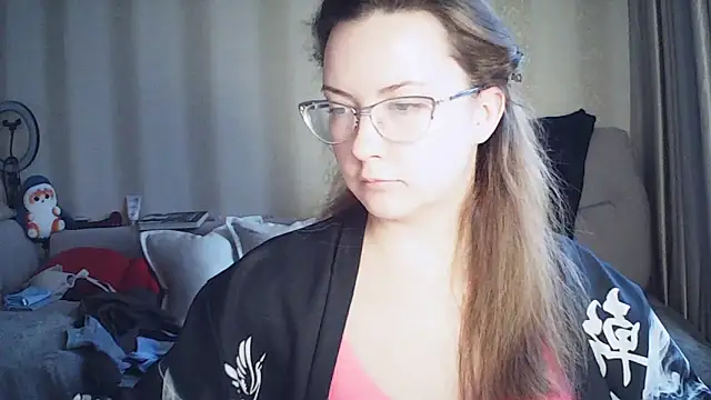 MoodieMira online show from March 24, 2026, 3:17 pm