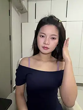 niannian6373 online show from May 15, 2026, 12:56 pm