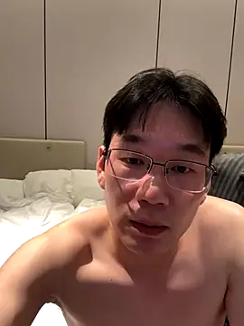 zhenzhen666 online show from November 8, 2025, 3:23 pm