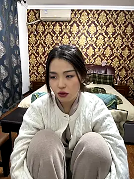 zhenzhen666 online show from November 26, 2025, 1:56 pm