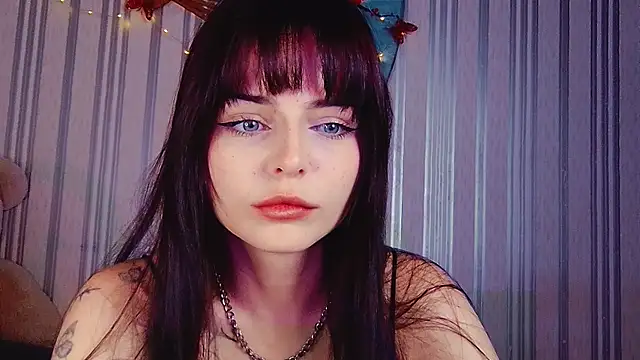 ArianaLight online show from July 20, 2026, 4:53 pm