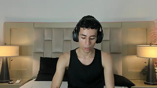 Zahir Ashar online show from March 18, 2026, 10:57 pm