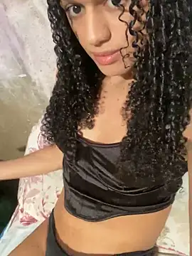 Scarlett Vyxen25 online show from November 14, 2025, 5:55 pm