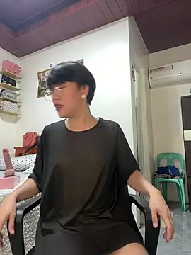 Keyka15 online show from February 2, 2026, 1:43 pm