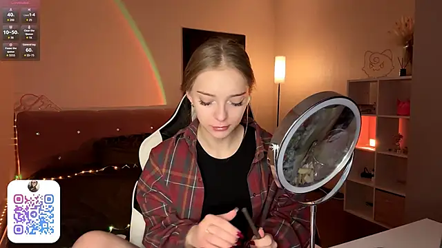 EvaPeace online show from March 3, 2026, 8:37 pm