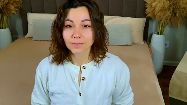 EdenSolis online show from March 27, 2026, 8:20 am