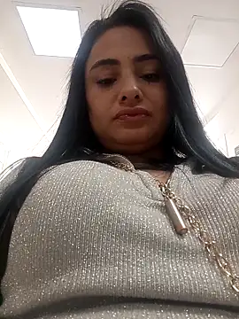 solerpamela online show from October 21, 2025, 1:56 pm