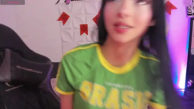 Barbieteeen online show from November 4, 2025, 4:33 am