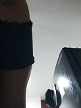 Snapshot of Cev_Am99 chatting on February 4, 2026, 10:32 am Cev Am99 online show from February 4, 2026, 10:32 am