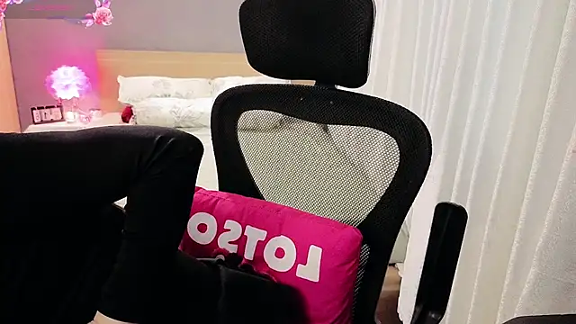 Xuka2594 online show from March 22, 2026, 3:32 am