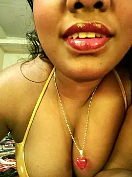 Snapshot of Lovely_Payal chatting on January 10, 2026, 1:35 pm Lovely Payal online show from January 10, 2026, 1:35 pm