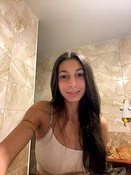 Snapshot of _Cleopatraaa_ chatting on October 13, 2025, 9:15 pm  Cleopatraaa  online show from October 13, 2025, 9:15 pm