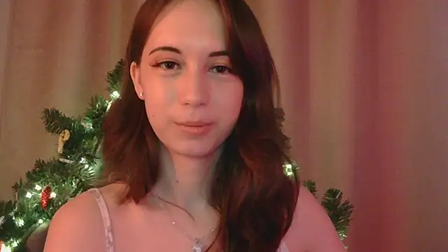 VeraLush online show from December 18, 2025, 12:33 pm