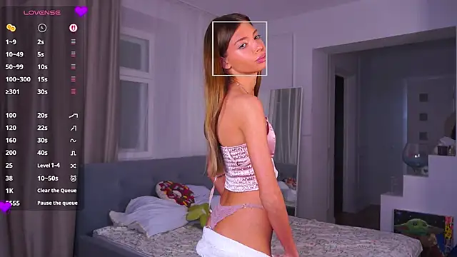 LoisKeedah online show from February 14, 2026, 4:59 pm