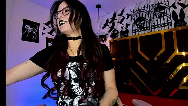 Evangelinejoness  online show from November 4, 2025, 11:31 am