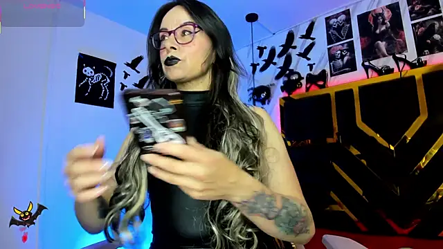 Evangelinejoness  online show from November 23, 2025, 11:54 am