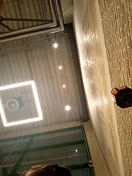 Snapshot of Ambika_beauty chatting on December 17, 2025, 3:51 pm Ambika beauty online show from December 17, 2025, 3:51 pm