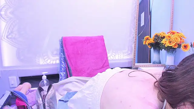 Kylie Bloom online show from February 17, 2026, 8:15 pm