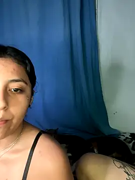 Snapshot of Die-lunara chatting on October 12, 2025, 11:04 pm Die-lunara online show from October 12, 2025, 11:04 pm