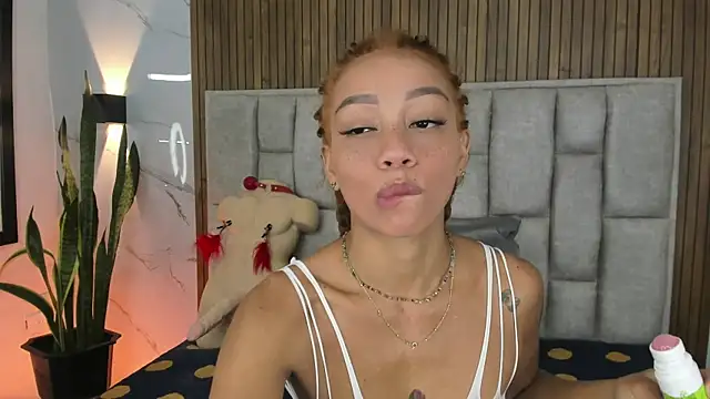 Sassha ferrer online show from December 20, 2025, 6:59 pm