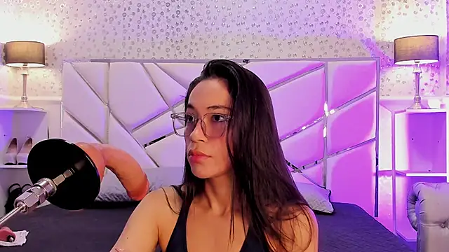 GabbiePrice online show from March 13, 2026, 11:17 am