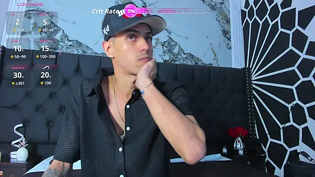 DerryAndIzzy online show from May 11, 2026, 5:57 am