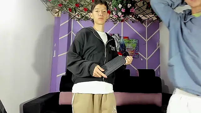 heyy noah11 online show from February 2, 2026, 1:10 pm