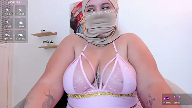 Snapshot of saomi_khalal chatting on October 22, 2025, 5:30 am saomi khalal online show from October 22, 2025, 5:30 am