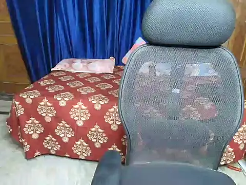 hii tanisha online show from April 6, 2026, 5:52 am