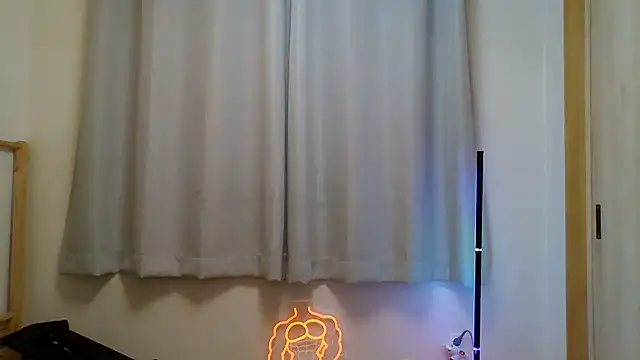 Snapshot of redcap1111 chatting on October 15, 2025, 2:28 pm redcap1111 online show from October 15, 2025, 2:28 pm