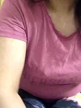 Tanha18 online show from December 1, 2025, 5:51 pm