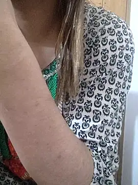 Tanha18 online show from January 9, 2026, 8:28 am