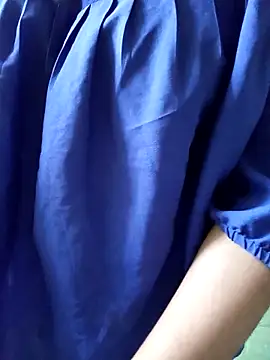 Tanha18 online show from April 15, 2026, 5:47 am