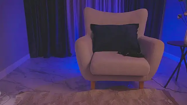  infinitespring  online show from December 4, 2024, 3:32 pm