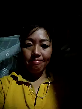 Snapshot of Yanmey chatting on October 19, 2025, 11:16 pm Yanmey online show from October 19, 2025, 11:16 pm