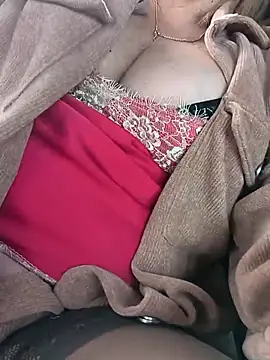 Snapshot of Monellaxx chatting on March 4, 2026, 1:50 pm Monellaxx online show from March 4, 2026, 1:50 pm