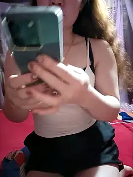 LeanaLy online show from December 20, 2025, 2:35 pm