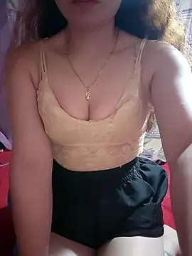 LeanaLy online show from December 22, 2025, 1:30 pm