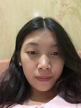 linh-lan1 online show from November 20, 2025, 1:33 pm