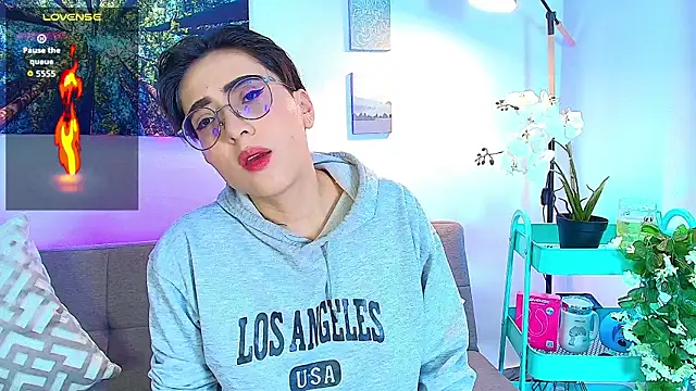 Snapshot of Alex_carter chatting on October 15, 2025, 11:32 am Alex carter online show from October 15, 2025, 11:32 am