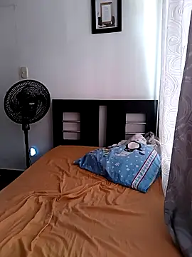 Ruberga20 online show from December 4, 2025, 1:42 pm