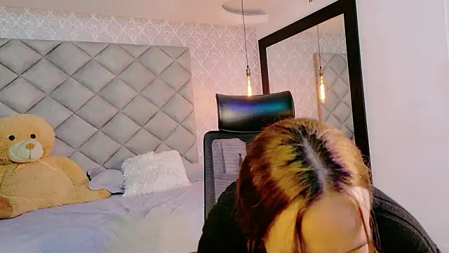 CARO ADAMS1 online show from February 3, 2026, 11:04 am