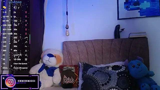 Snapshot of Chriss-ricci chatting on October 13, 2025, 5:18 am Chriss-ricci online show from October 13, 2025, 5:18 am
