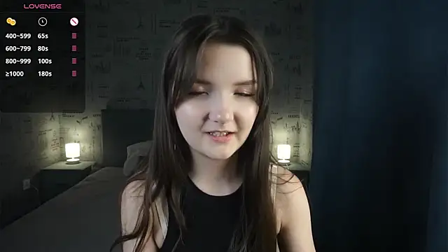 Snapshot of _Cute_World_ chatting on October 17, 2025, 9:28 pm  Cute World  online show from October 17, 2025, 9:28 pm