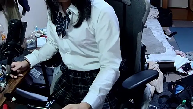 harinyanxxx online show from April 18, 2026, 7:18 pm