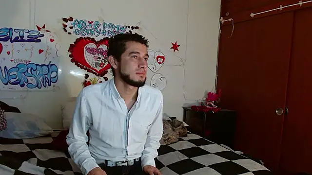 Snapshot of picante70_ chatting on February 16, 2026, 10:33 am picante70 online show from February 16, 2026, 10:33 am