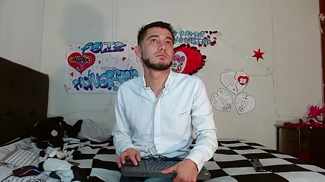 Snapshot of picante70_ chatting on February 26, 2026, 11:31 am picante70 online show from February 26, 2026, 11:31 am