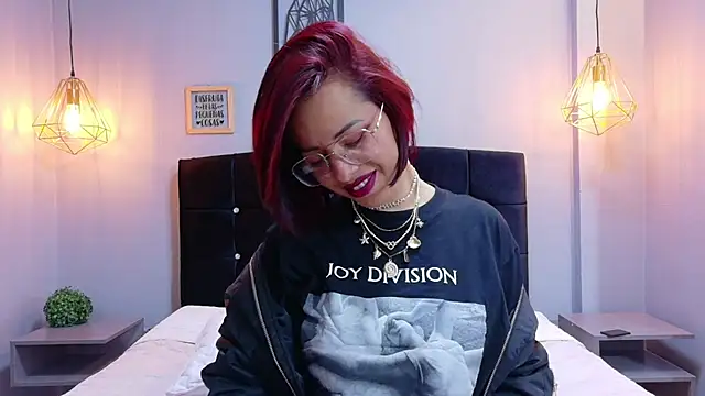 Snapshot of CHARLOTTE_DIOR_ chatting on October 14, 2025, 6:14 am CHARLOTTE DIOR  online show from October 14, 2025, 6:14 am